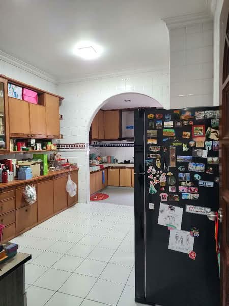 Rumah Teres 2 Tingkat untuk Dijual di Taman Molek (Johor Bahru) - Wallace Ang - Kitchen - PropertyGuru.com.my