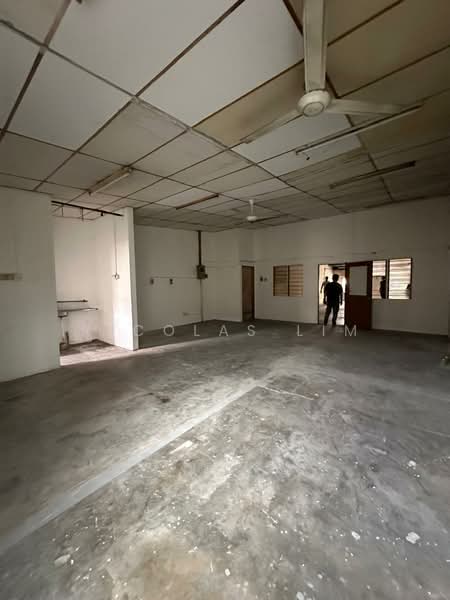 Factory for Rent in Jalan Klang Lama (Old Klang Road) (Kuala Lumpur) - Nicolas Lim - Interior - PropertyGuru.com.my