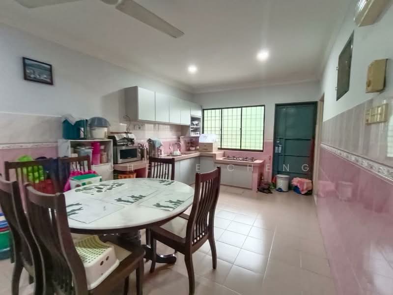 Rumah Teres 1 Tingkat untuk Dijual di Taman Wah Keong (Ipoh) - Michelle Cheng - Kitchen - PropertyGuru.com.my