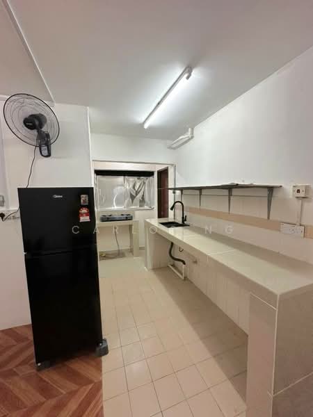 Flat for Rent at Flora Damansara Flat - Carlos Ng - Kitchen - PropertyGuru.com.my