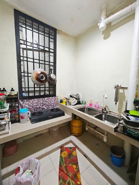 Pangsapuri untuk Dijual di Taman Larkin Idaman Plot C - Fu Guan - PropertyGuru.com.my