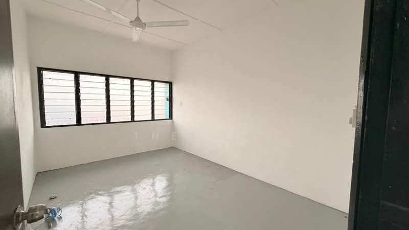 Kedai untuk Disewa di Taman Johor Jaya (Johor Bahru) - Thea Lai - Interior - PropertyGuru.com.my
