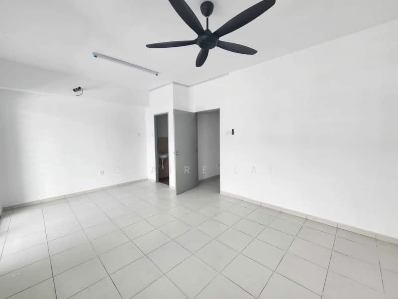 Rumah Teres 2.5 Tingkat untuk Disewa di Taman Scientex Utama (Senai) - Claire Lai - Living Room - PropertyGuru.com.my