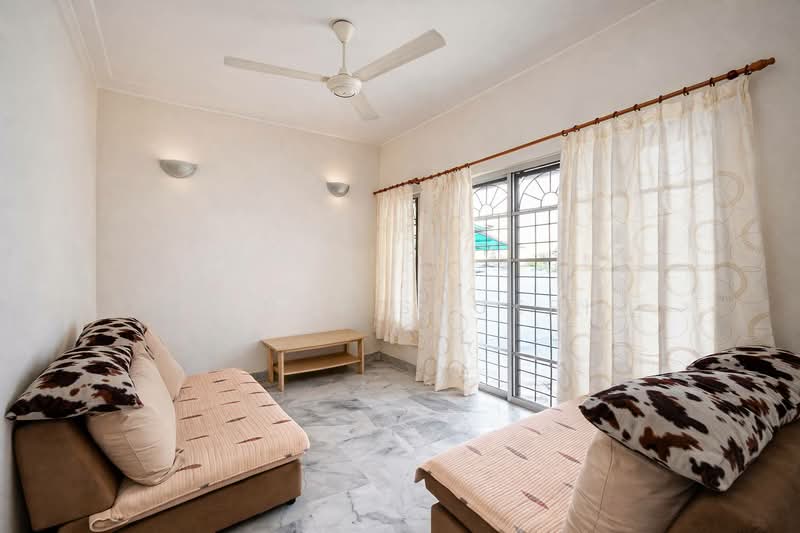2-storey Terraced House for Sale in Usj 22 (Subang Jaya) - Nadia Shukri - Living Room - PropertyGuru.com.my