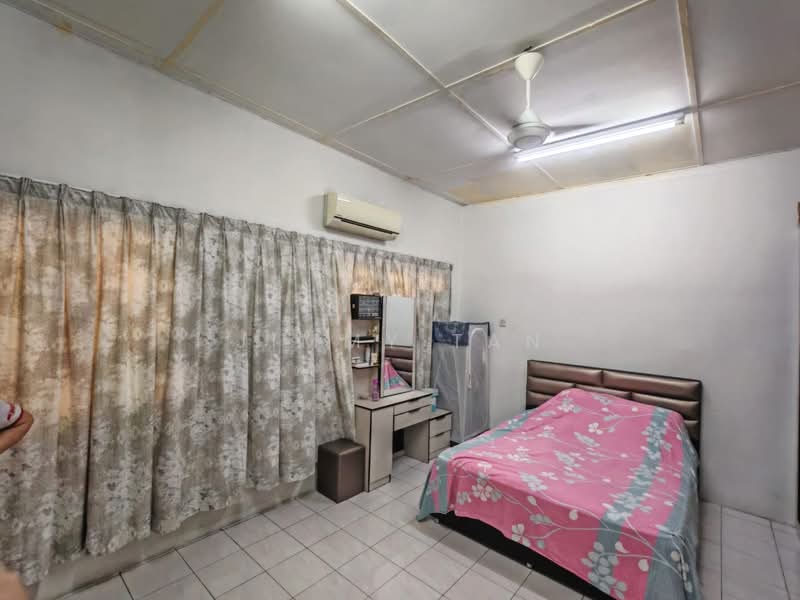 2-storey Terraced House for Sale in Klang (Selangor) - Jimmy Tan - Bedroom - PropertyGuru.com.my