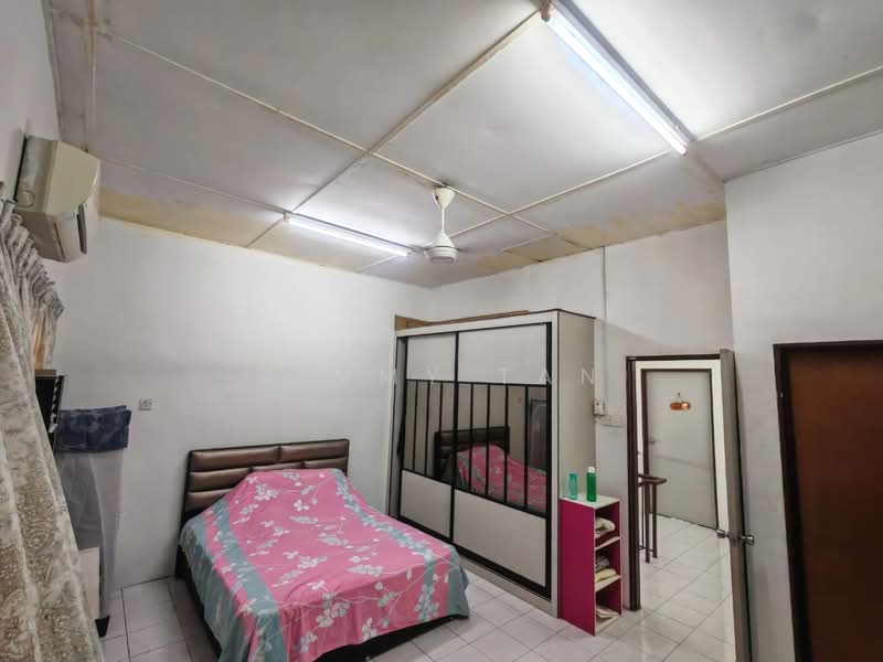 2-storey Terraced House for Sale in Klang (Selangor) - Jimmy Tan - Bedroom - PropertyGuru.com.my