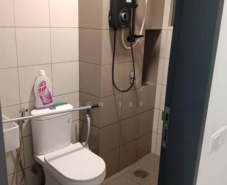 Servis Apartment untuk Disewa di D'Quince Residences - Ron Yap - Bathroom - PropertyGuru.com.my