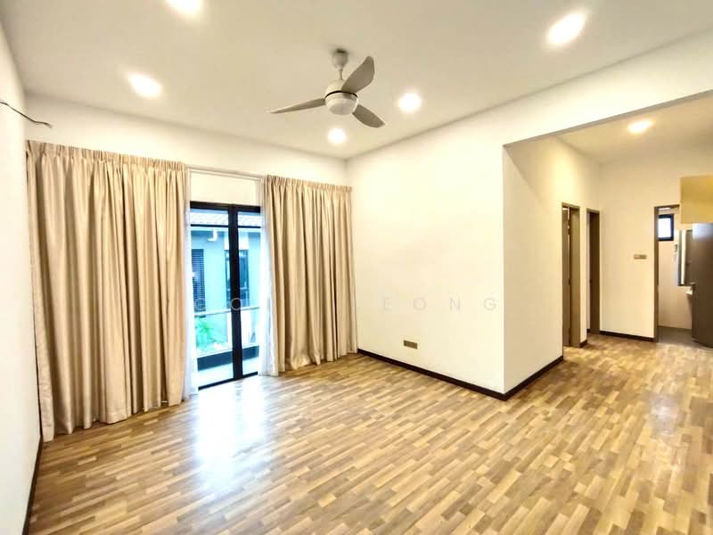 Semi-Detached House for Sale in Shah Alam (Selangor) - Cole Leong - Living Room - PropertyGuru.com.my
