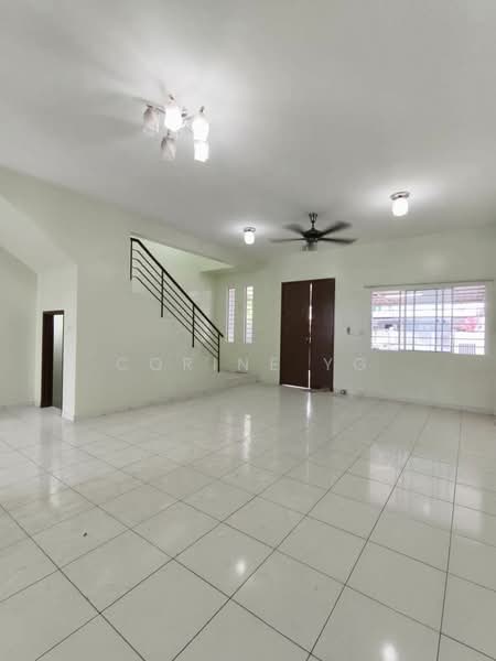 2-storey Terraced House for Sale in Taman Setia Indah (Tebrau) - Corine YG - Living Room - PropertyGuru.com.my