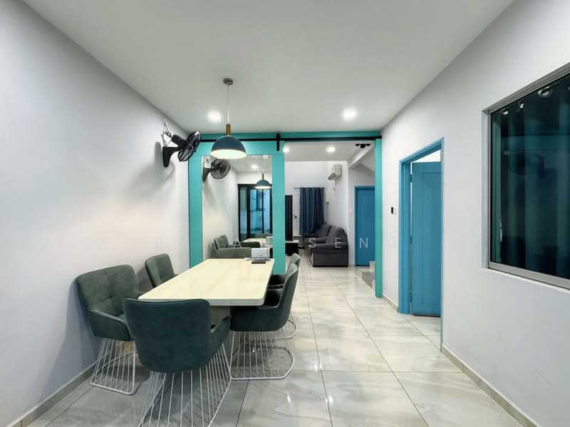 1.5-storey Terraced House for Sale in Perling (Johor) - Bryan Seng - Dining Room - PropertyGuru.com.my