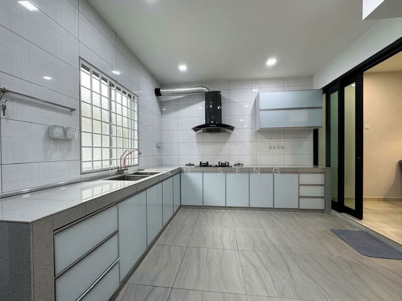1.5-storey Terraced House for Sale in Perling (Johor) - Bryan Seng - Kitchen - PropertyGuru.com.my