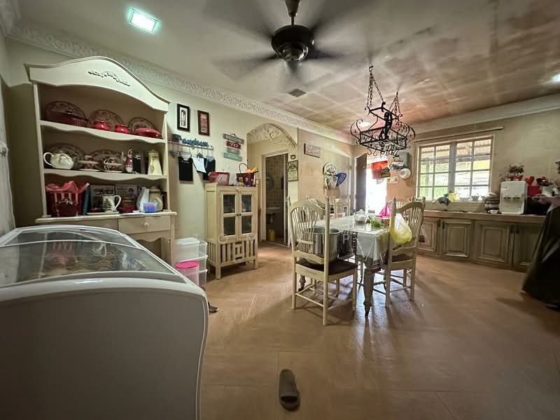 Semi-Detached House for Sale in Kota Emerald (Rawang) - Tom Yip - Kitchen - PropertyGuru.com.my