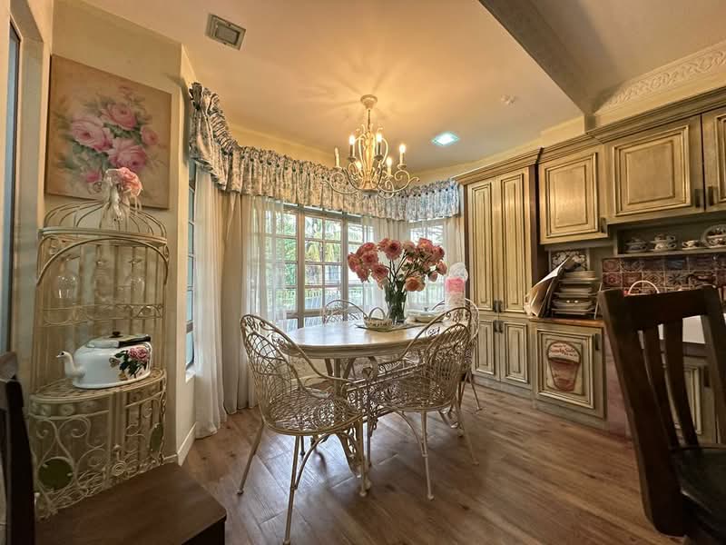 Semi-Detached House for Sale in Kota Emerald (Rawang) - Tom Yip - Dining Room - PropertyGuru.com.my