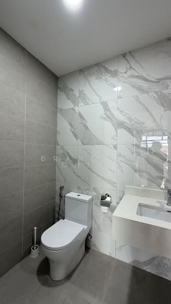 2-storey Terraced House for Rent in Cheras (Kuala Lumpur) - Brandon Chin - Bathroom - PropertyGuru.com.my