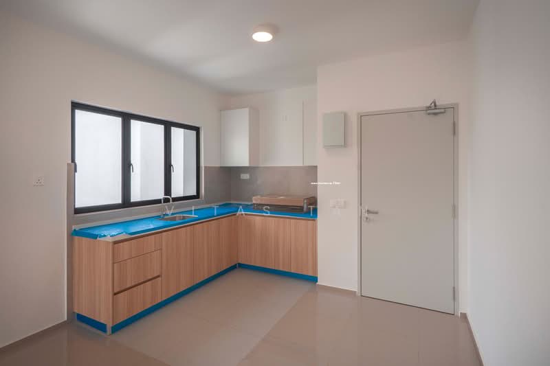 Service Residence for Sale at Hana @ Eco Ardence - Vitas Tan - Kitchen - PropertyGuru.com.my