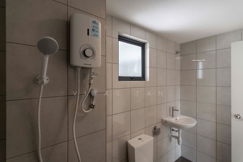 Service Residence for Sale at Hana @ Eco Ardence - Vitas Tan - Bathroom - PropertyGuru.com.my