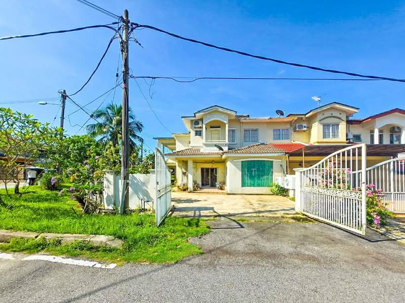 2-storey Terraced House for Sale in Taman Equine (Seri Kembangan) - Shafiq Muttalib - Exterior - PropertyGuru.com.my