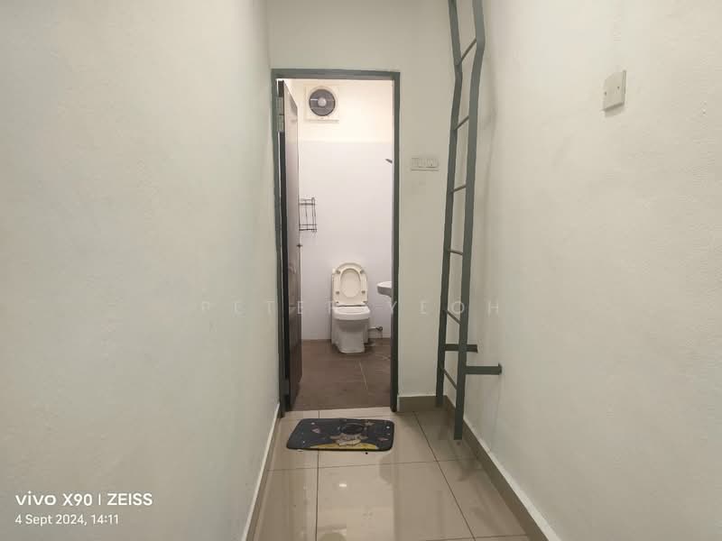Kilang untuk Disewa di Taman Iks Bukit Tengah (Bukit Mertajam) - Peter Yeoh - Bathroom - PropertyGuru.com.my