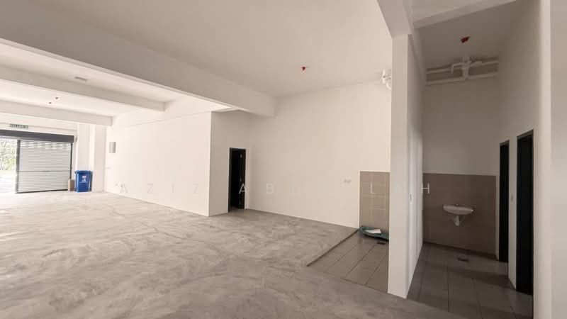 Shop for Rent in Shah Alam (Selangor) - Aziz Abdullah - Interior - PropertyGuru.com.my