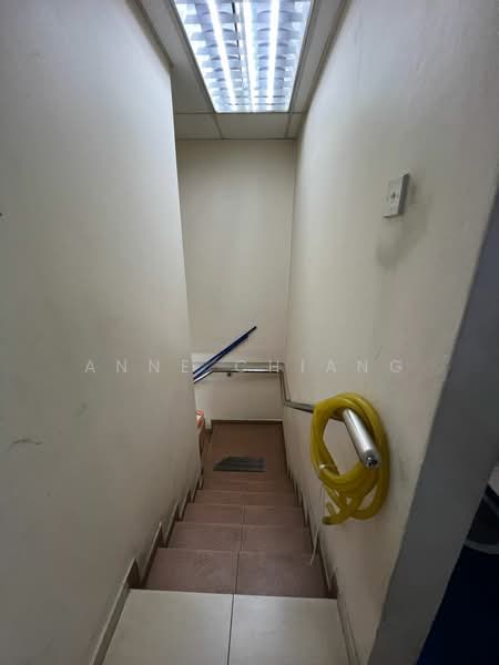 Shop for Sale in Taman Molek (Johor Bahru) - Anne Chiang - Corridor - PropertyGuru.com.my