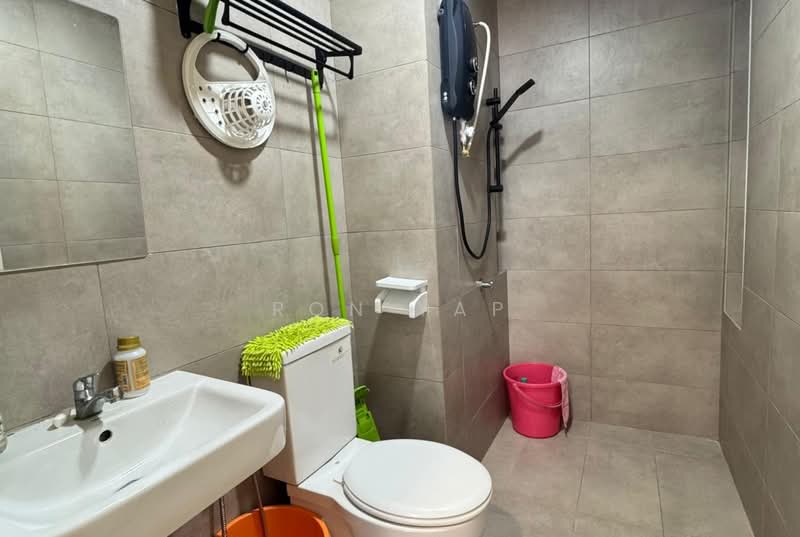 Servis Apartment untuk Disewa di Savio @ Riana Dutamas - Ron Yap - Bathroom - PropertyGuru.com.my