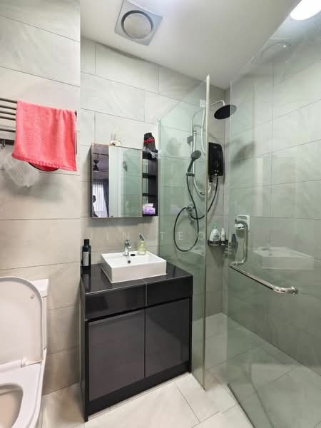 Service Residence for Sale at Sky Trees - Jin Teok - Bathroom - PropertyGuru.com.my