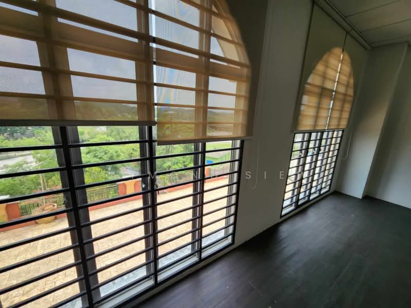 Shop for Rent in Bukit Jelutong (Shah Alam) - Raymond Siew - Interior - PropertyGuru.com.my
