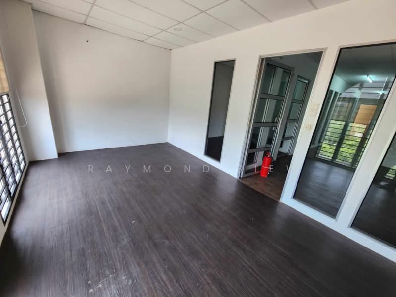 Shop for Rent in Bukit Jelutong (Shah Alam) - Raymond Siew - Interior - PropertyGuru.com.my