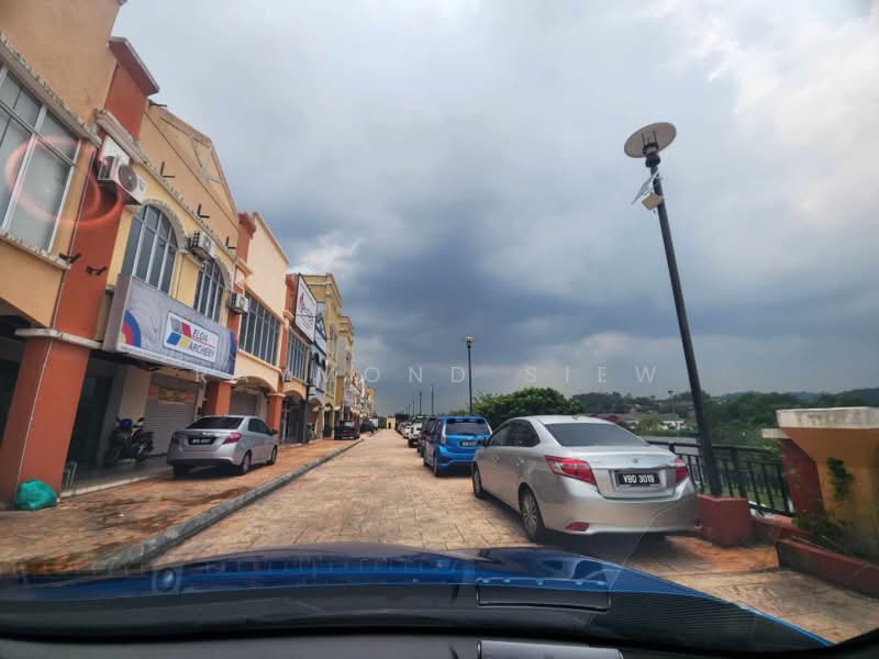 Shop for Rent in Bukit Jelutong (Shah Alam) - Raymond Siew - Exterior - PropertyGuru.com.my