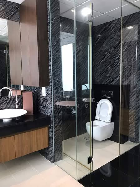 Servis Apartment untuk Dijual di The Sentral Residences - Richard Chong - Bathroom - PropertyGuru.com.my