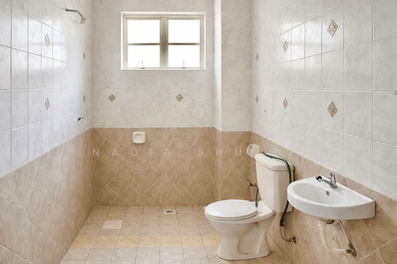 Semi-Detached House for Sale in Seksyen 9 (Kota Damansara) - Nadia Shukri - Bathroom - PropertyGuru.com.my