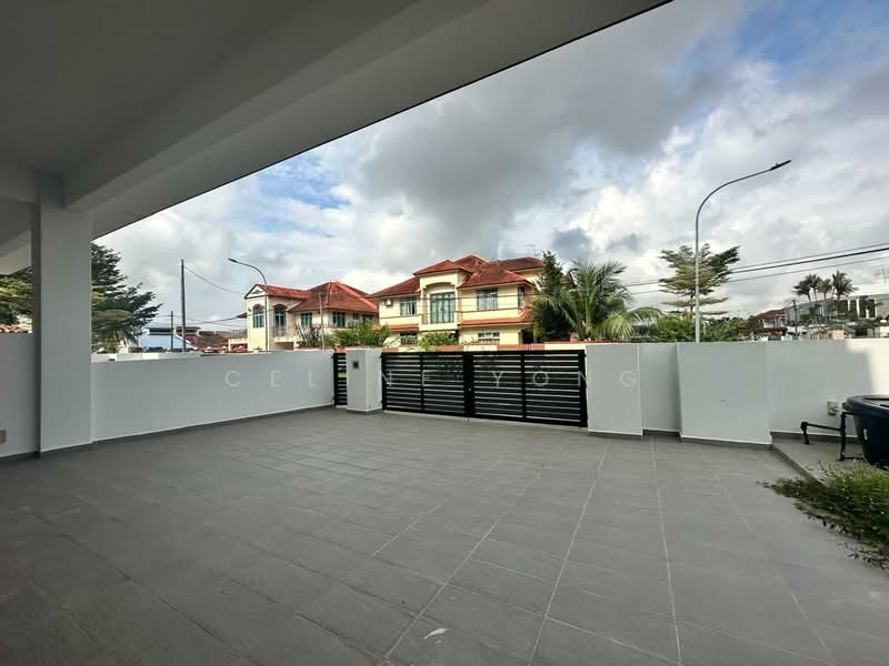Rumah Berkembar untuk Dijual di Taman Perling (Perling) - Celine Yong - Exterior - PropertyGuru.com.my