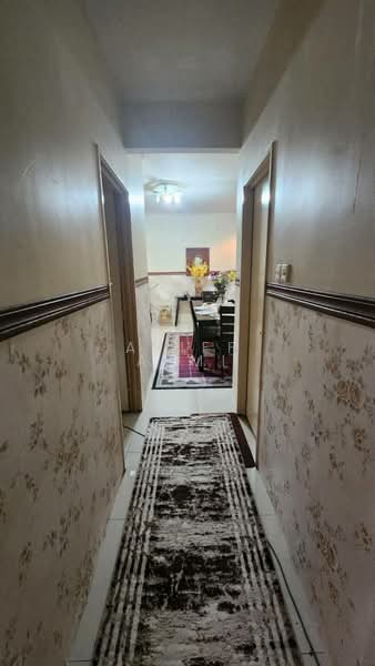 Pangsapuri untuk Dijual di Larkin Residence - Ariff Azmi - Corridor - PropertyGuru.com.my