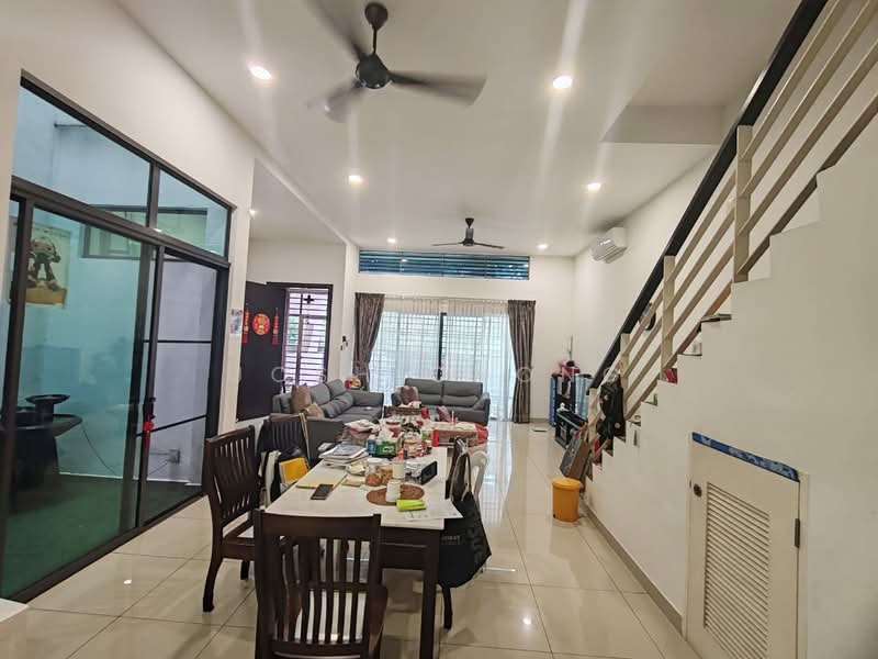 3-storey Terraced House for Rent in Taman Putra Prima (Puchong) - Josh Chong - Living Room - PropertyGuru.com.my