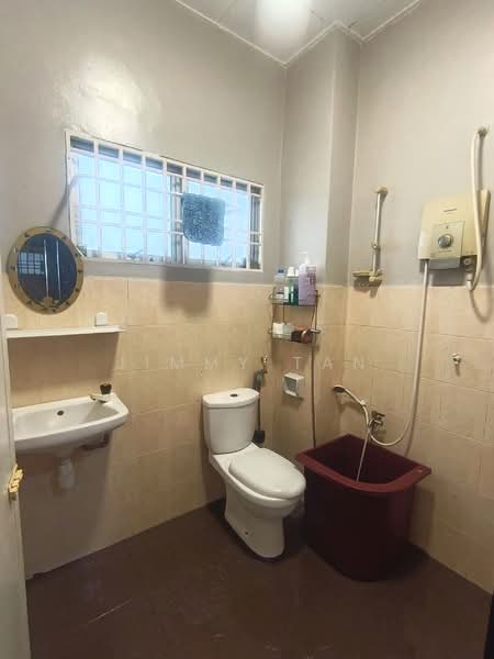 2-storey Terraced House for Sale in Klang (Selangor) - Jimmy Tan - Bathroom - PropertyGuru.com.my