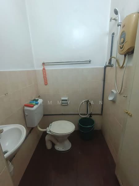 2-storey Terraced House for Sale in Klang (Selangor) - Jimmy Tan - Bathroom - PropertyGuru.com.my