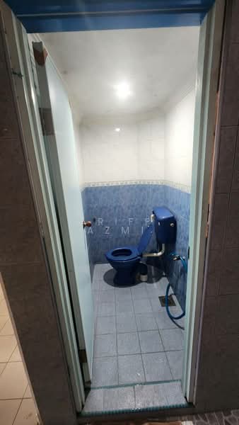 Terraced House for Sale in Bandar Baru Uda (Johor Bahru) - Ariff Azmi - Bathroom - PropertyGuru.com.my
