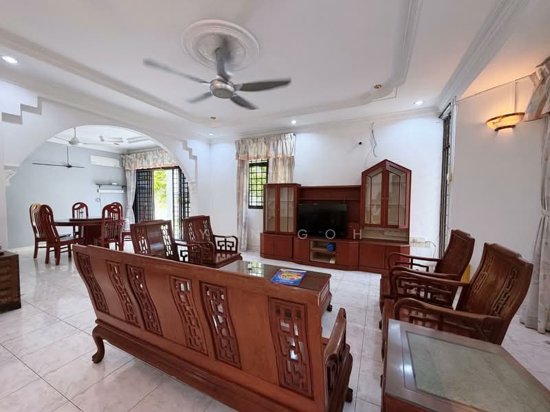 Terraced House for Rent in Island Glades (Jelutong) - Qyan Goh - Living Room - PropertyGuru.com.my