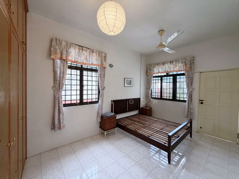 Terraced House for Rent in Island Glades (Jelutong) - Qyan Goh - Bedroom - PropertyGuru.com.my
