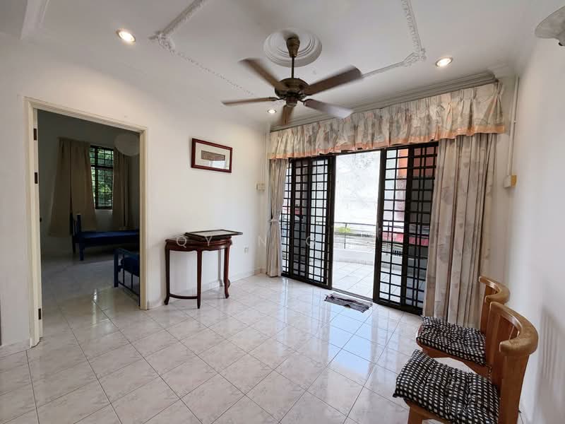 Terraced House for Rent in Island Glades (Jelutong) - Qyan Goh - Living Room - PropertyGuru.com.my