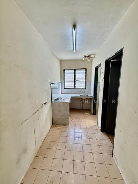 Apartment for Sale at Garden Avenue - Azrul Othman - Kitchen - PropertyGuru.com.my