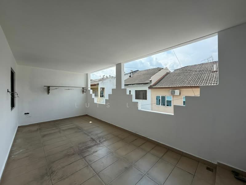 2-storey Terraced House for Rent in Taman Wawasan (Puchong) - Luis Looi - Balcony - PropertyGuru.com.my