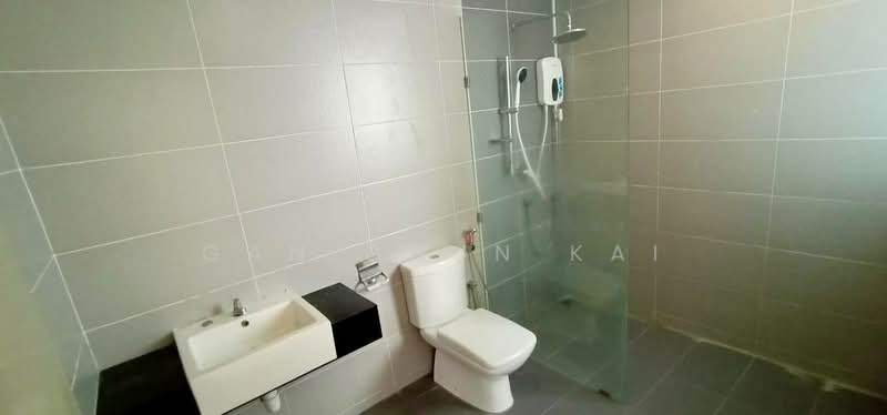 Condominium for Rent at Golden Triangle 2 - Gan Chun Kai - Bathroom - PropertyGuru.com.my