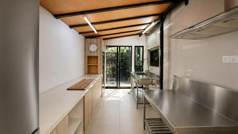 Bungalow for Sale in Usj 3 (Subang Jaya) - Ashraf Azwan - Kitchen - PropertyGuru.com.my