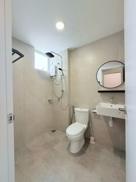 Servis Apartment untuk Disewa di Gravit8, Klang - Leon Goh - Bathroom - PropertyGuru.com.my