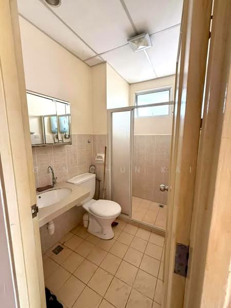 Condominium for Rent at Coastal Tower - Gan Chun Kai - Bathroom - PropertyGuru.com.my