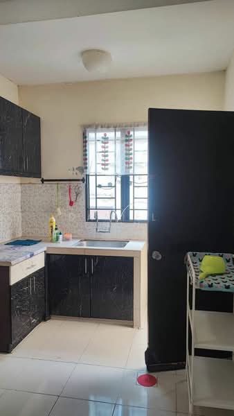 Rumah Teres 2 Tingkat untuk Dijual di Ampang Saujana (Ampang) - Daniel Chin - Kitchen - PropertyGuru.com.my