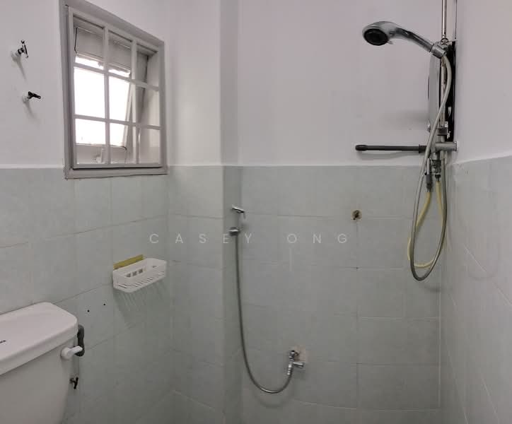 2-storey Terraced House for Rent in SS7 (Petaling Jaya) - Casey Ong - Bathroom - PropertyGuru.com.my