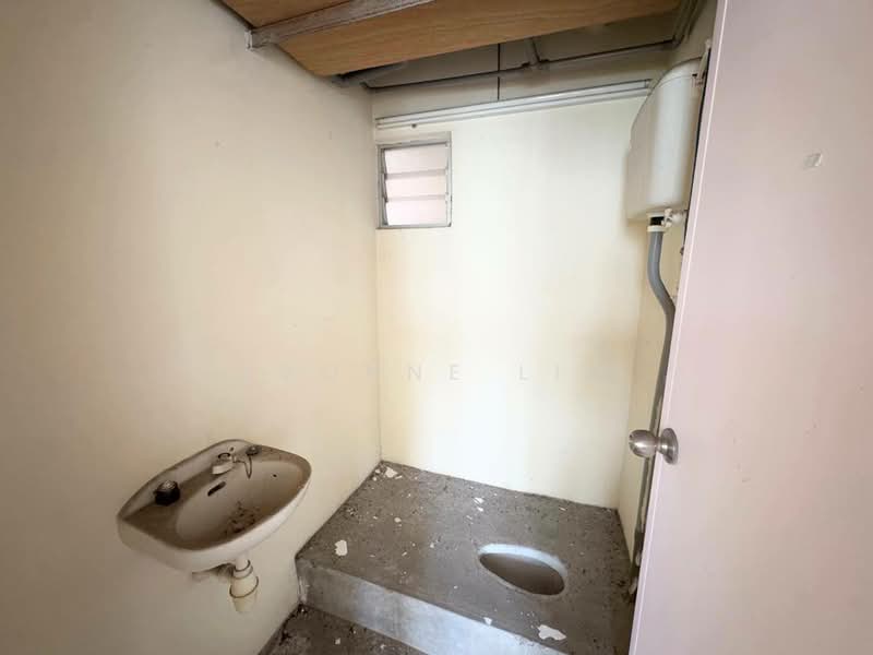 Flat for Sale at Taman Seri Orkid - Yvonne Lim - Bathroom - PropertyGuru.com.my