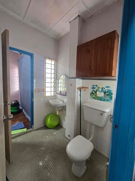 2-storey Terraced House for Sale in Perling (Johor) - Helen Tan - Bathroom - PropertyGuru.com.my
